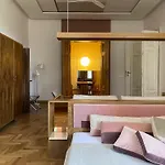 Visitting - Gwarna Апартаменты *