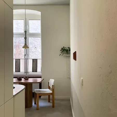 Apartment Visitting - Gwarna