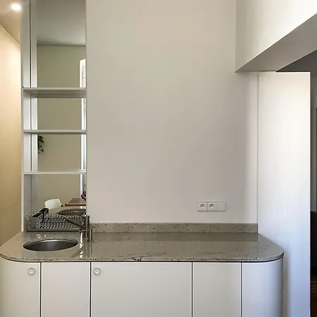 Visitting - Gwarna 아파트