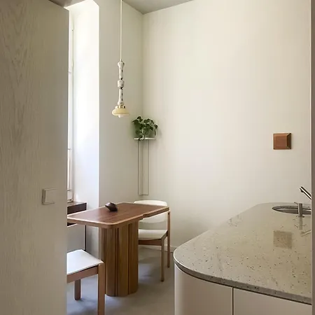 Apartment Visitting - Gwarna