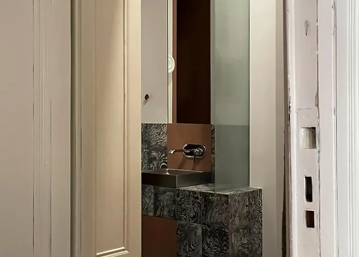 Visitting - Gwarna شقة *