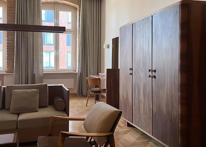 Visitting - Gwarna شقة فروتسواف