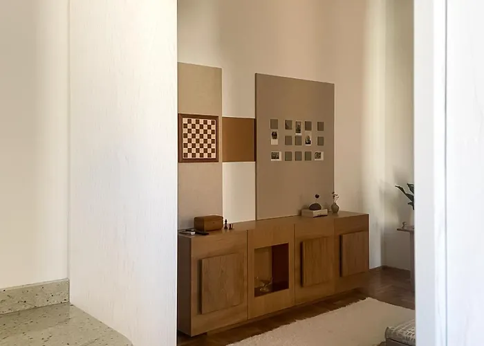 Visitting - Gwarna * فروتسواف