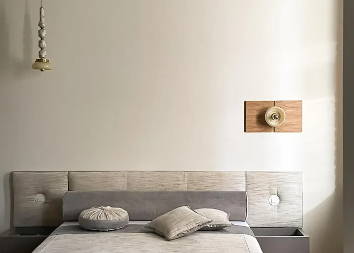 Visitting - Gwarna فروتسواف