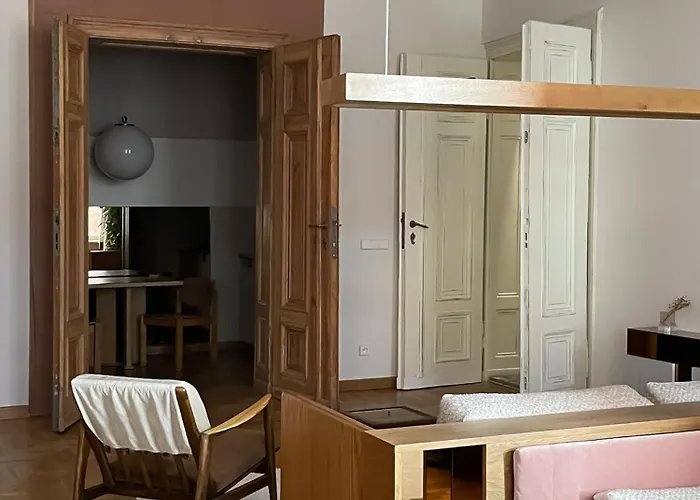 Visitting - Gwarna * فروتسواف